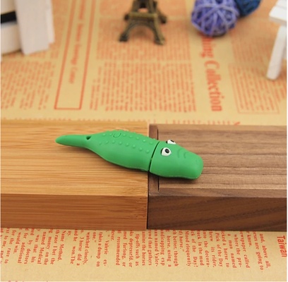 Memoria USB: Memoria USB creativa de anime