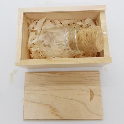 Memoria USB en Botella de los Deseos de Madera
