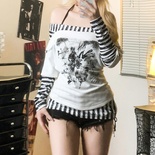 Top estampado para mujer con hombros descubiertos, estilo Millennial Y2K, a rayas y en colores contrastantes.