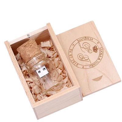 Memoria USB en Botella de los Deseos de Madera